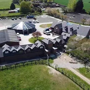 Appaloosa With Amazing Views Of Stud Farm. Apartment Driffield